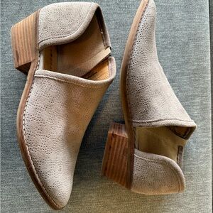 Lucky Brand Suede Boots 8M Ankle Blush Mauve Heels Zip